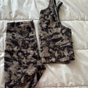 Lululemon Athletica Tie-Dye Set